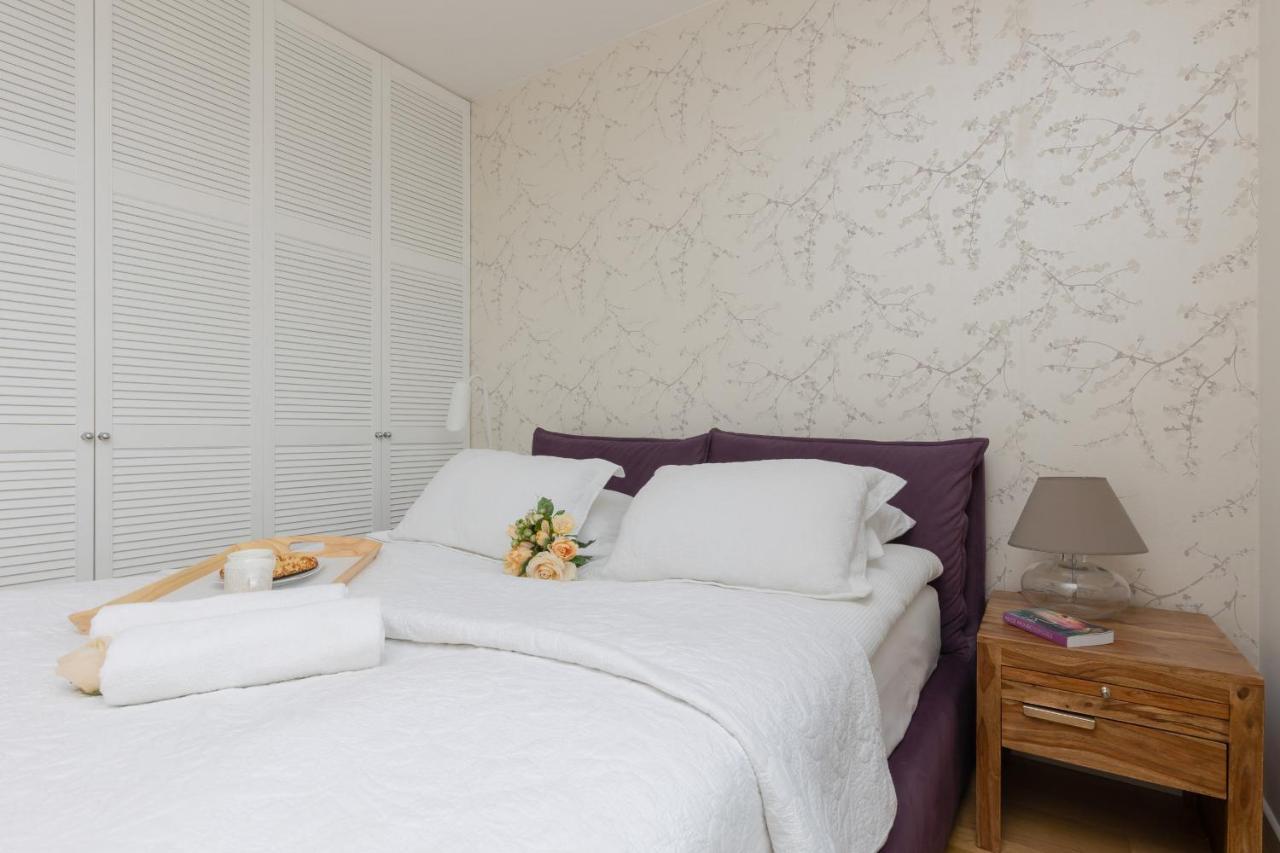 Quiet Apartment Park Edwarda Szymanskiego By Noclegi Renters Warsaw Exterior photo